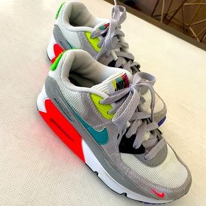 Nike Air Max 90, boys size 2Y